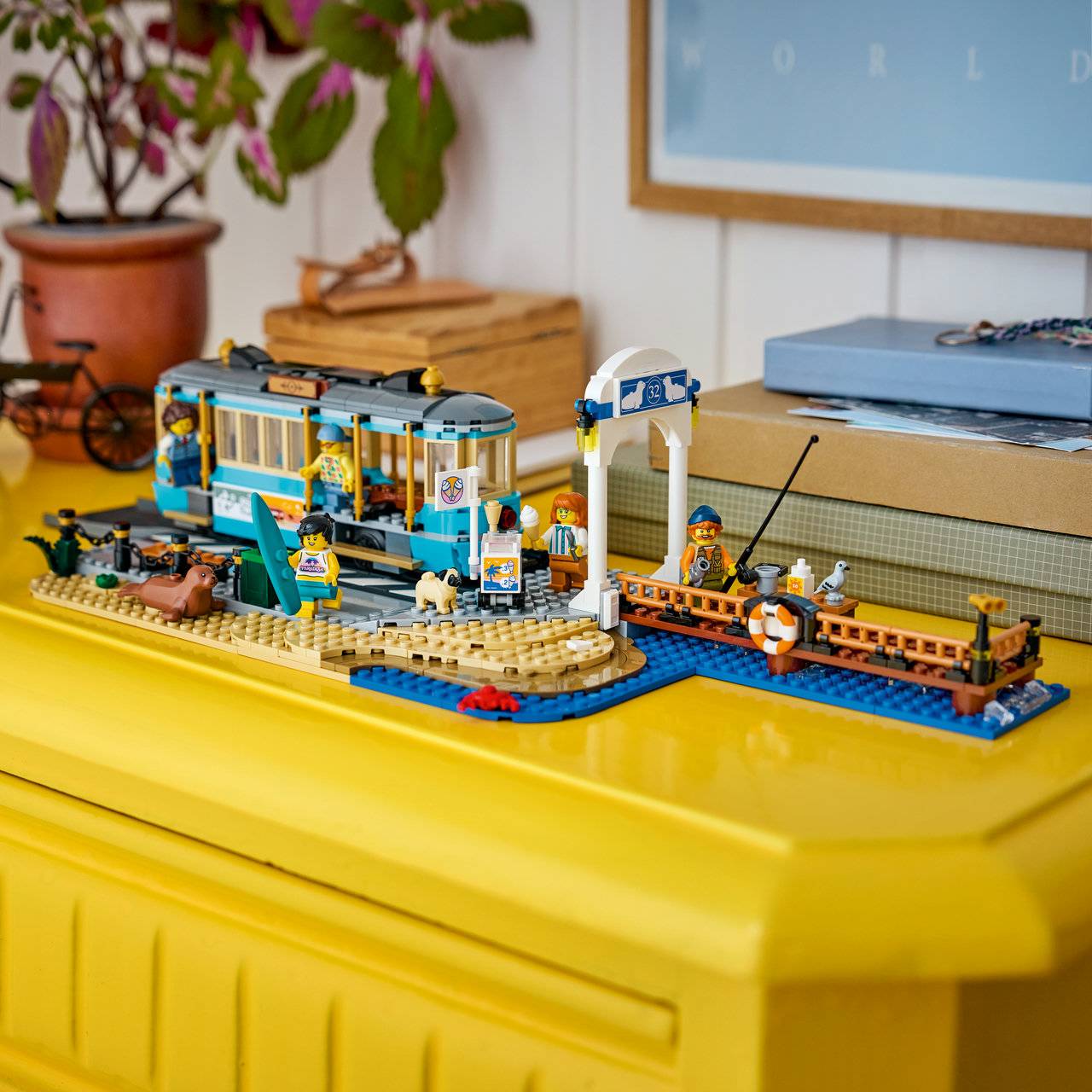 LEGO® City 60506 Classic Beach Tram - Image 3