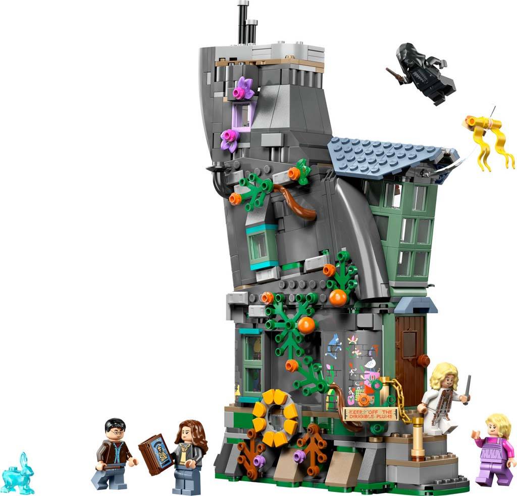 LEGO® Harry Potter 76467 Luna Lovegood's House - Image 3